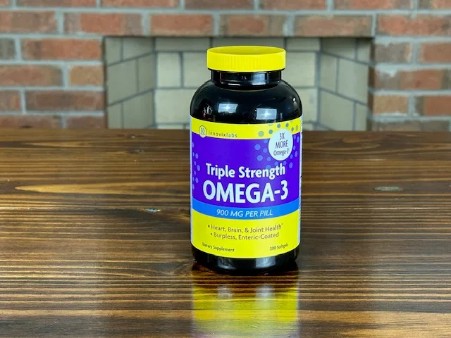 Omega-3 fish oil supplement to help reduce inflammation associated with patellar tendonitis
